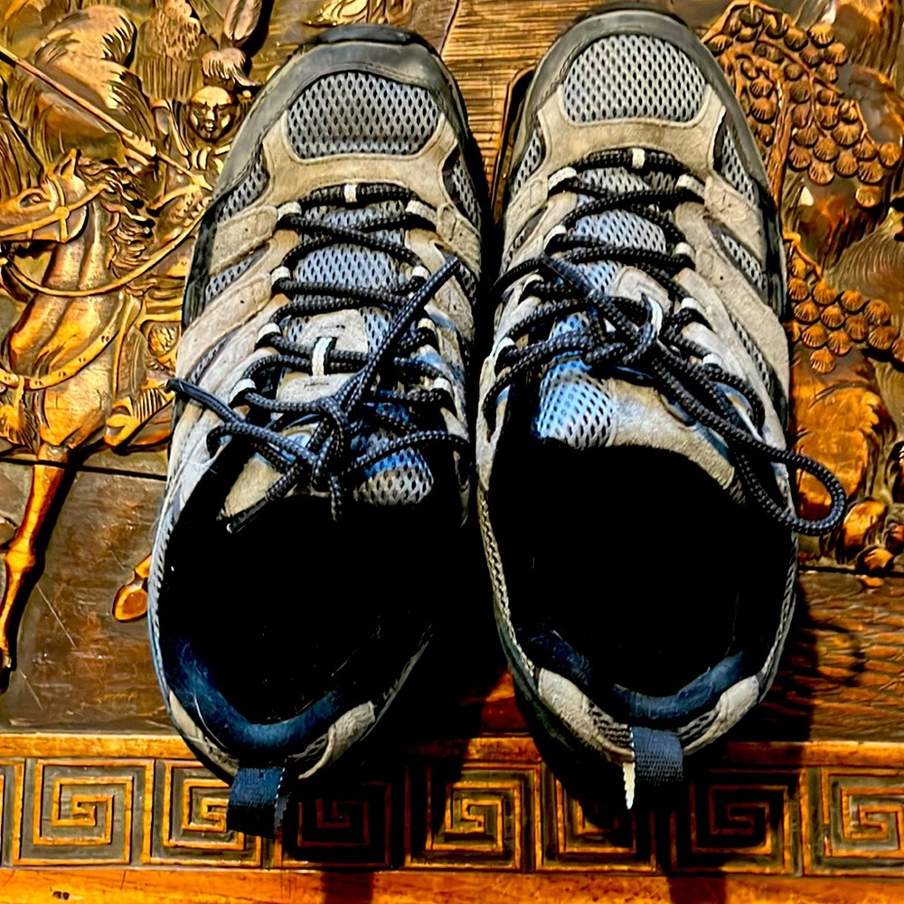 Men’s Merrell casual shoes